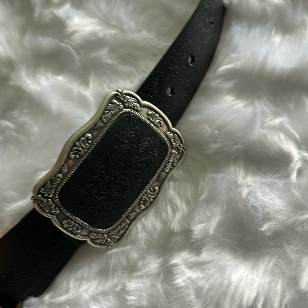 Women’s black western belt with embossed detail